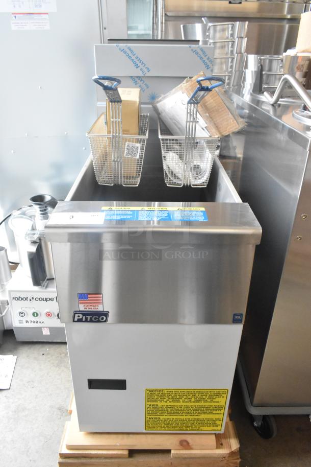 Brand new 2022 Pitco Frialator SG14 stainless steel fryer with 2 metal baskets, natural gas powered, 110,000 BTU.