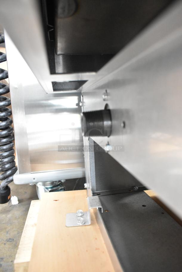 BRAND NEW 2022 Pitco Frialator SG14 Stainless Steel Natural Gas Deep Fat Fryer, includes two metal fry baskets, 110,000 BTU.
