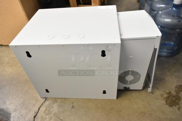 Brand new Hoffmann N170116G010 Spectracool Compact AC, 115V, 1025 BTU, indoor use, model by Martin, pristine condition.