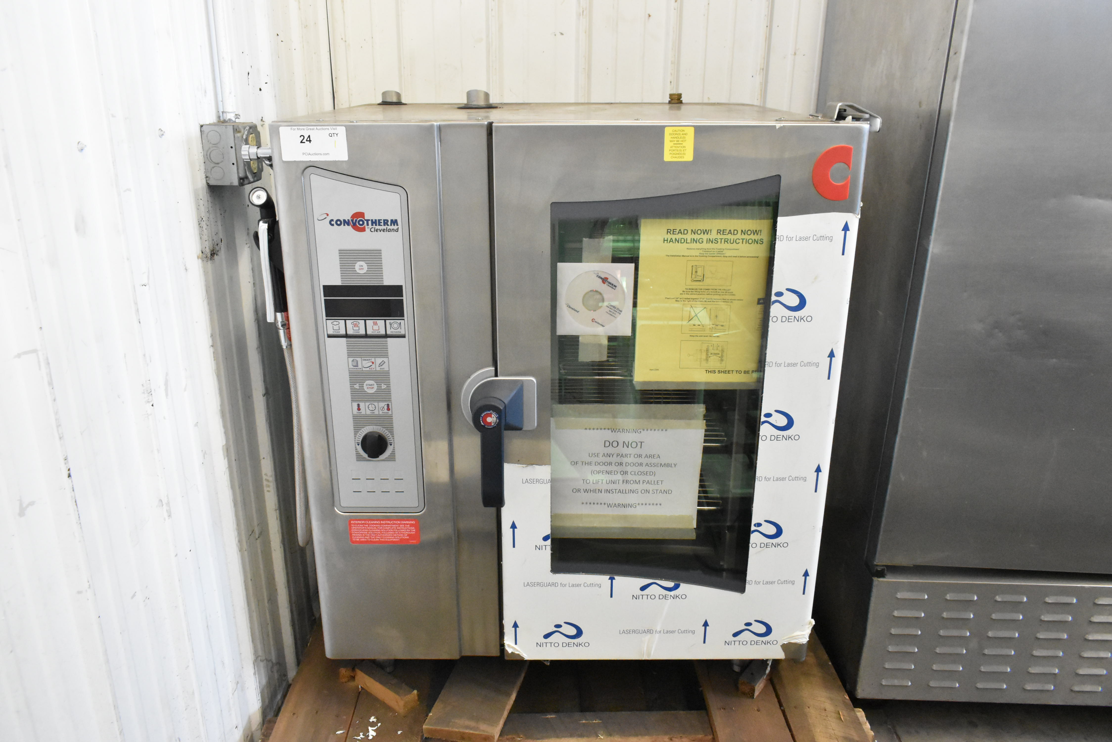 Cleveland combi oven brand new scratch and dent with light cosmetic damage