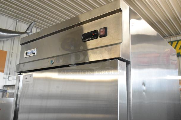 Brand new Avantco 178SS1RHC single door freezer, stainless steel, with scratch and dent. Includes poly-coated racks. 115V, 1 phase.