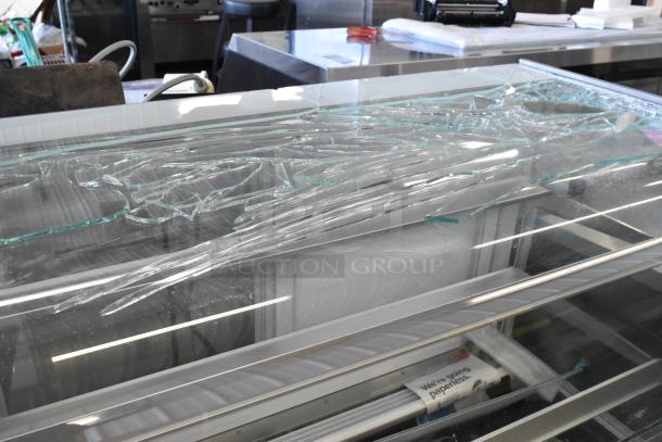 Avantco 193BC48HCW 48" refrigerated bakery display case, white, curved glass damaged, 115V, 1 phase, new condition.