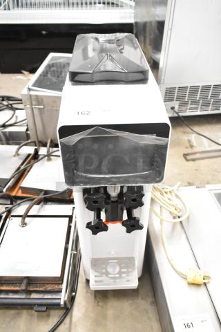 BRAND NEW SCRATCH AND DENT! Vevor BQL-9200ST Stainless Steel Commercial Countertop Single Flavor Soft Serve Ice Cream Machine. 110 Volts, 1 Phase. - Item #1204434