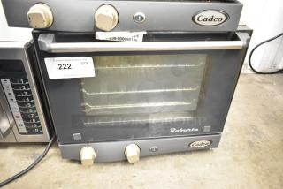 2016 Cadco Unox Roberta XAF003 convection oven, stainless steel, good condition, electric, 120V, 1 phase. Model XAF003.