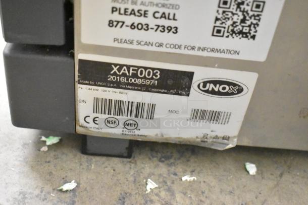 2016 Cadco Unox Roberta XAF003 convection oven label, showing model, voltage, and safety certifications.