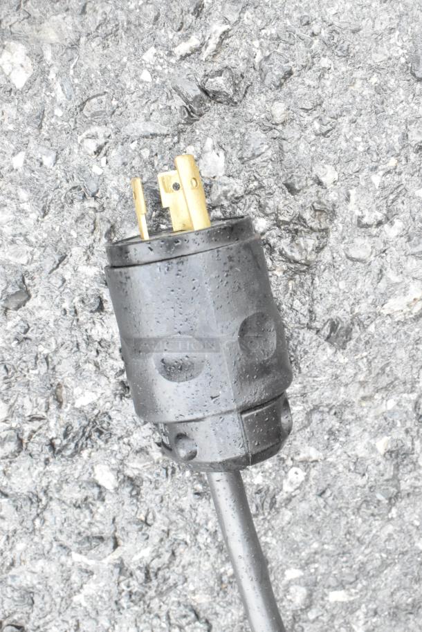 Electrical plug for Killion PFW-74-43-48-V-N-MOBILE Grab N Go Merchandiser, suitable for 208/230V, 1 phase power supply.