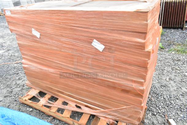 16 brand new boxes of 2 Metro 3072NC wire shelves, scratch and dent, wrapped on pallet.