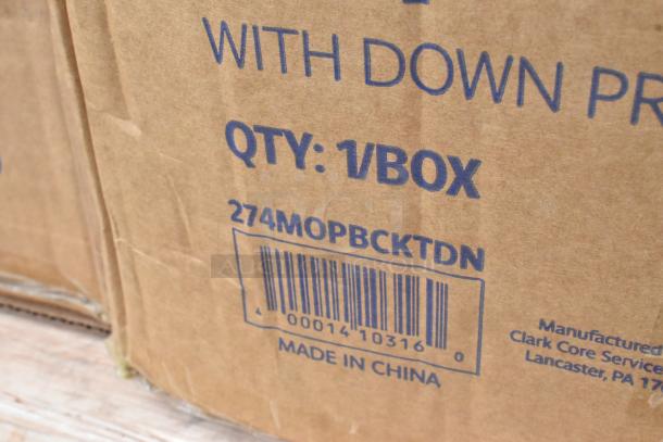 Cardboard box with blue text indicating quantity, barcode, and "Made in China." Contains mop heads and bucket. Minor scratches.