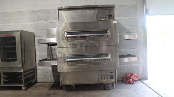 MIDDLEBY MARSHALL PS360Q pizza oven, natural gas, 280/240V, single phase, stainless steel, double-stack, used condition.