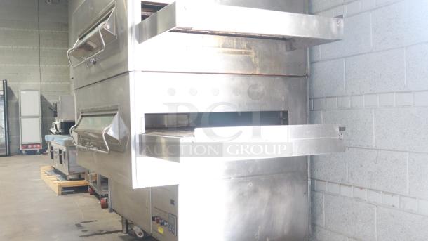MIDDLEBY MARSHALL PS360Q natural gas pizza oven, stainless steel, single phase, in good condition.
