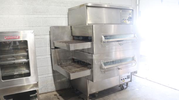 MIDDLEBY MARSHALL PS360Q natural gas pizza oven, stainless steel exterior, visible control panel, in used condition.
