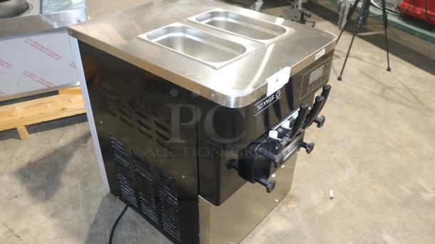 NEW STAKOL 2200W ice cream machine, stainless steel, model EP23791, 3-flavor, 20-28L/H, LCD display, excellent condition.
