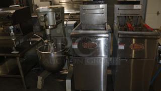 Avantco FF50 Natural Gas Fryer, model 177FF50N, stainless steel, dual basket, labeled, in used condition.