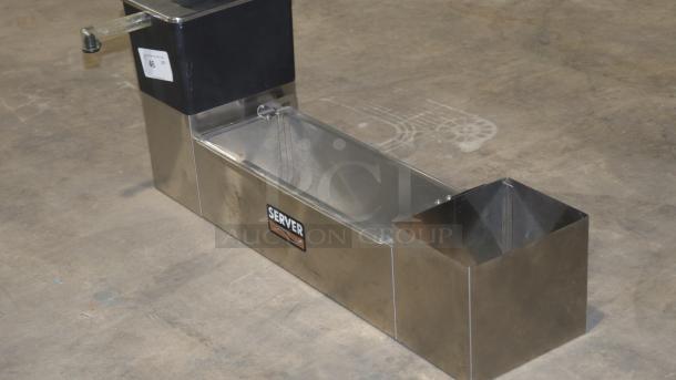 SERVER SS-SE 67690 Series model, stainless steel food dispenser, excellent condition, label intact, serial 46.