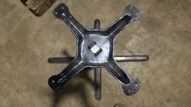 FLAT Tech KX22 22x22 self-stabilizing black table base, model CT2007, sturdy metal, pre-drilled for assembly.