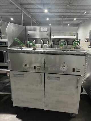 Frymaster double electric deep-fryer, model 22EF SP, 208/240V. Features dual tanks, controls, and stainless steel exterior.