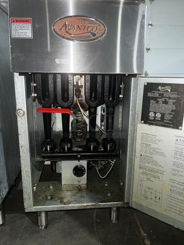Avantco FF50 natural gas fryer, model 177FF50N, stainless steel, showing internal components and control knob, used condition.