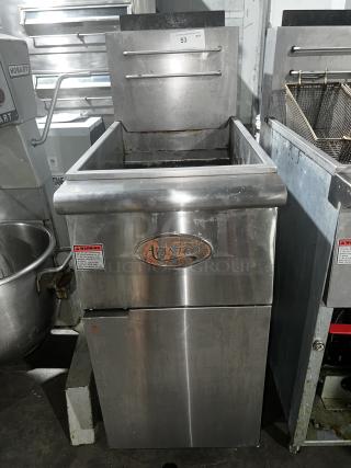 Avantco FF50 natural gas fryer, model 177FF50N, stainless steel, visible wear, warning label, auction tag number 53.