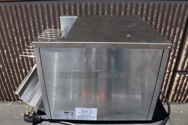 BRAND NEW Vollrath JT3H Conveyor Toaster, 1 1/2"-3" opening, 208V, 3600W. Minor scratches, no original packaging.