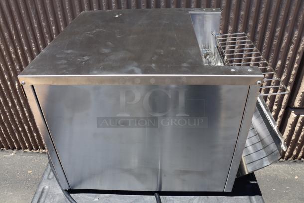 Brand new Vollrath JT3H conveyor toaster, stainless steel, minor scratches and dents, 1.5"-3" opening, 208V, 3600W.