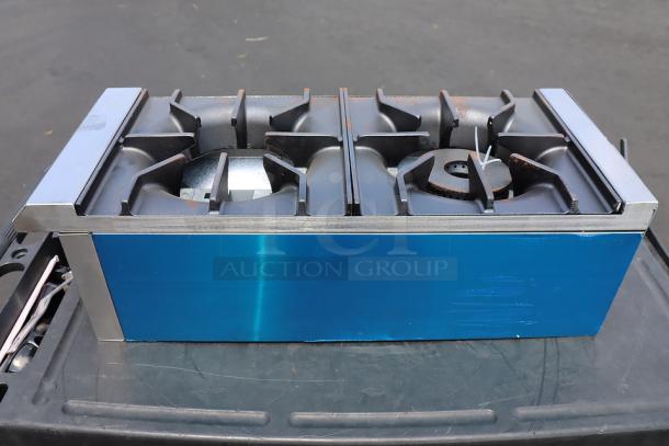 Avantco Chef Series CAG-R-2-12 12" 2 Burner Gas Range, 50,000 BTU, scratches and dents, S/N: 1168660000011.