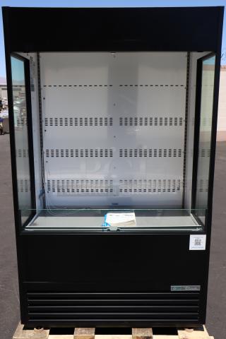 Brand new True TOAM-48GS-HC~NSL01 refrigerated air curtain merchandiser, 48", scratch-n-dent, glass sides intact.