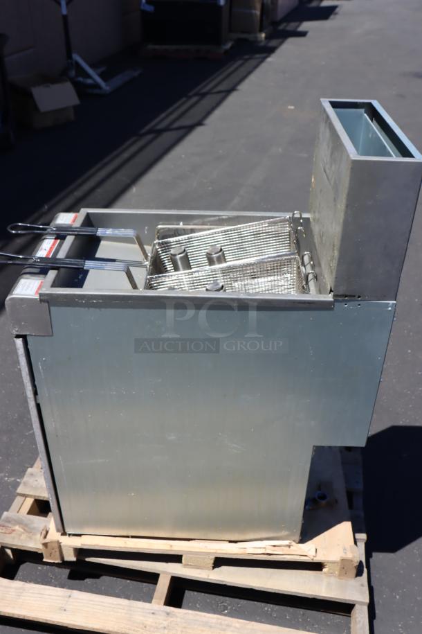 Wolf by Vulcan WF400-1 gas floor fryer, 45-50 lb capacity, 120,000 BTU, Model 950WF400N, on a pallet.