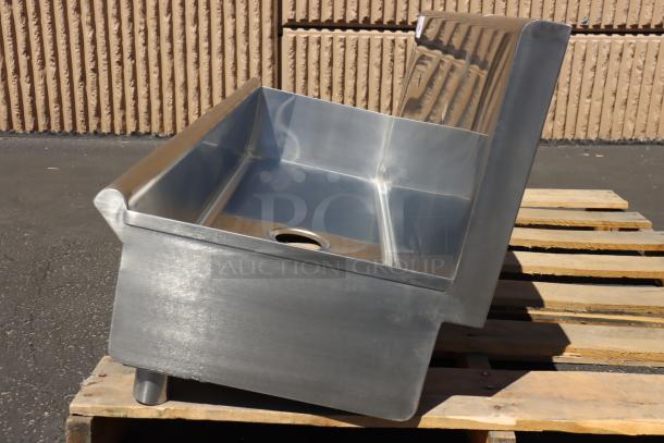 Regency 600HSMSB1848 wall-mounted 48"x17.5" hand sink, new without packaging, includes hardware, possible minor scratches/dents.