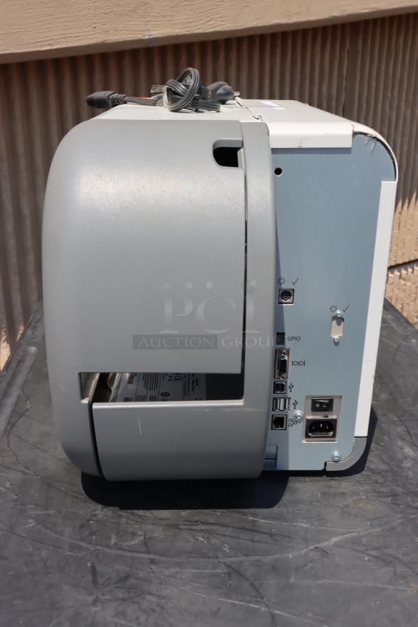 Brand new Avery-Dennison ADTP1BA01NA tabletop barcode label printer, model ADTP1, serial number 19085204.