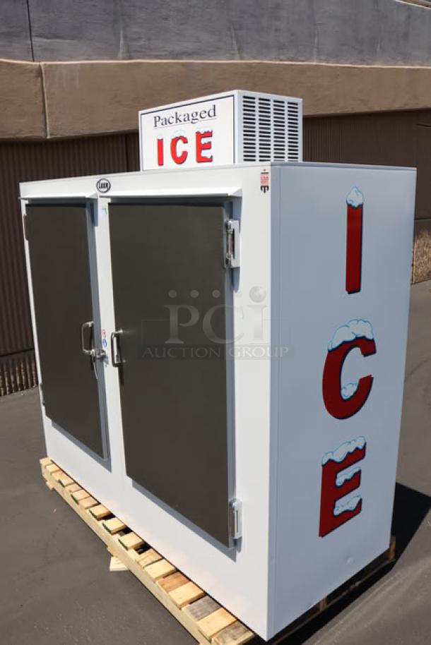 Leer 60AS-R290 73" ice merchandiser with auto defrost, straight front, galvanized steel doors. New, has scratches and dents.