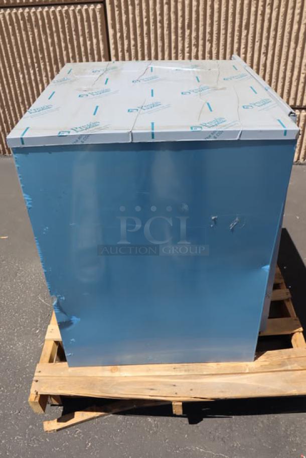 Hoshizaki F-1501MAJ-C ice machine, 30", 1327 lb capacity, new, with dented panels, intact internals, on wooden pallet.