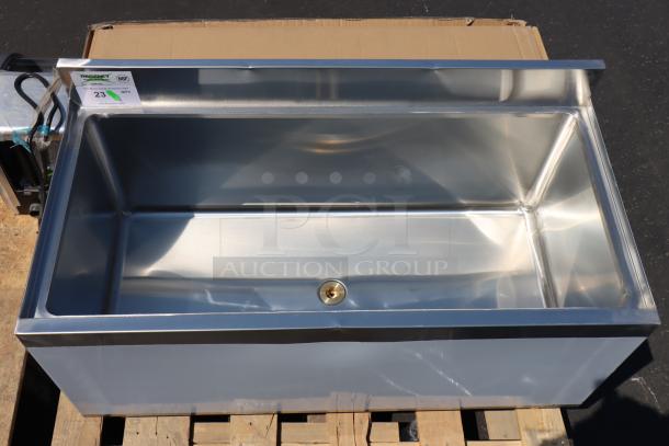 Regency 18"x36" stainless steel underbar ice bin, galvanized legs. New, never used, small scratches/dents, missing sliding lid.