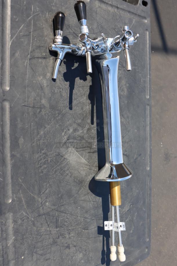 New Narvon BWTTPL chrome-plated water dispenser with 3 taps, never used. One tap missing parts. Model BWTTPL.