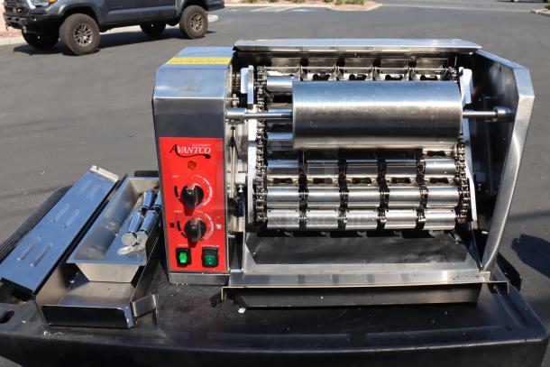 Avantco BT18A Vertical Conveyor Bun Toaster, 120V, 1600W, new condition, visible scratches and dents, potential missing parts.