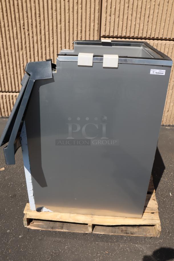 Scotsman B530S Ice Storage Bin, 536 lb capacity, stainless steel, new condition, damaged door, S/N: 24101320012364.