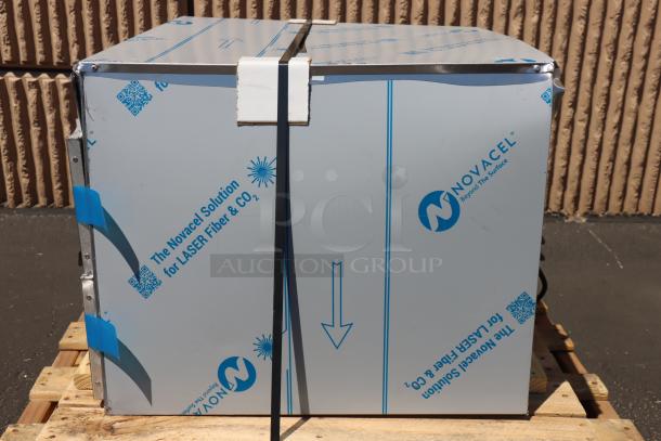 Brand new Alto-Shaam 500-2D 2 Drawer Warmer, 208/240V, S/N: 3664760, scratched and dented, out of packaging.