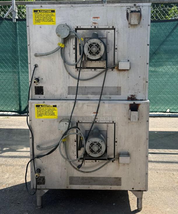 Vulcan VC4GD-11D double deck gas convection oven, solid state controls, 100,000 BTU. Visible wear and caution labels.