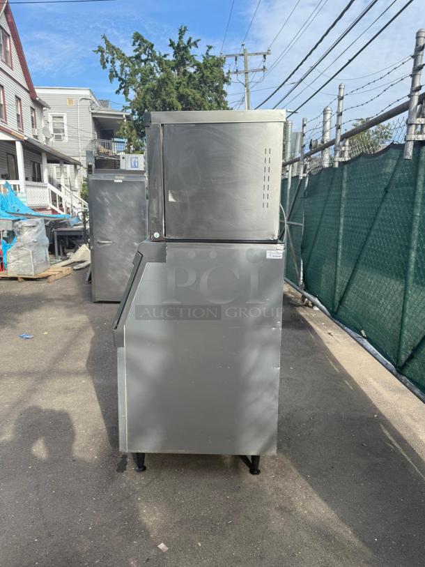 Scotsman MC0530SA-1 Prodigy Elite 30" ice machine with plastic bin, air-cooled, 525 lb capacity, stainless steel, used condition.