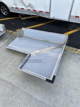 BRAND NEW Regency 4' 16-Gauge Stainless Steel L-Shape Dishtable, Right Island, scratch and dent, model 600CDTI48R.