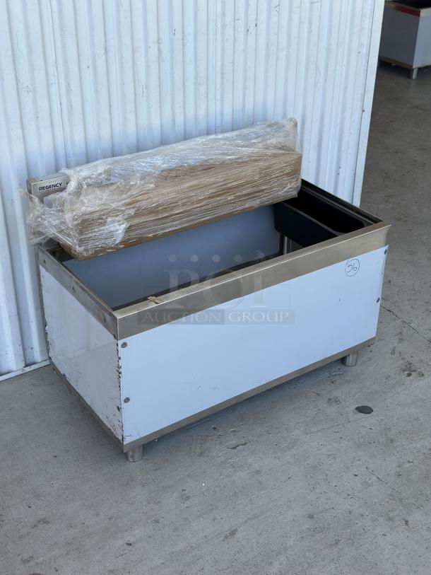 Regency Spec Line 19"x36" underbar ice bin, model 600IB1936CS, scratch and dent, with 10 circuit cold plate, brand new.