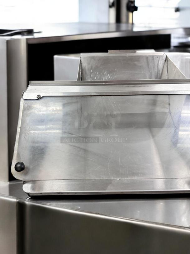 Antunes HLZ-1 Heated Bun Buffer, excellent condition, stainless steel, 120V, fully tested and working.