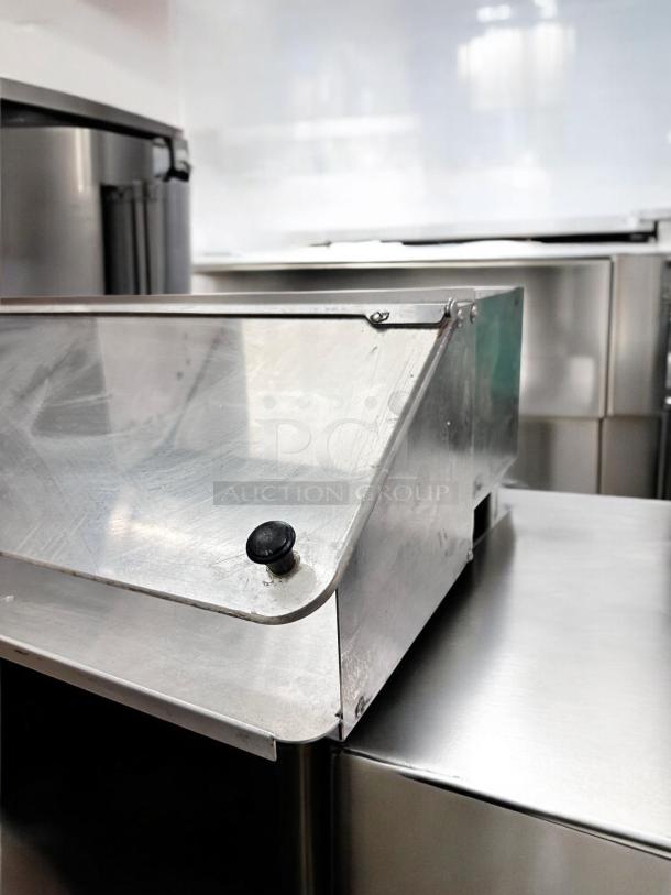Antunes HLZ-1 Heated Bun Buffer in excellent condition, stainless steel, 120V, fully tested and working.