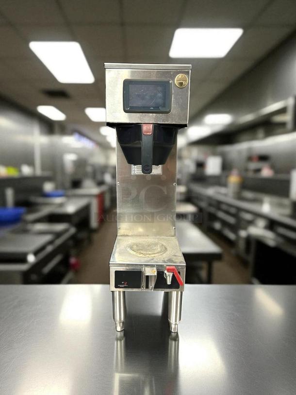 Curtis G4GEMS63A1000 Gemini stainless steel coffee brewer, great condition, 120/220V, tested and fully operational.