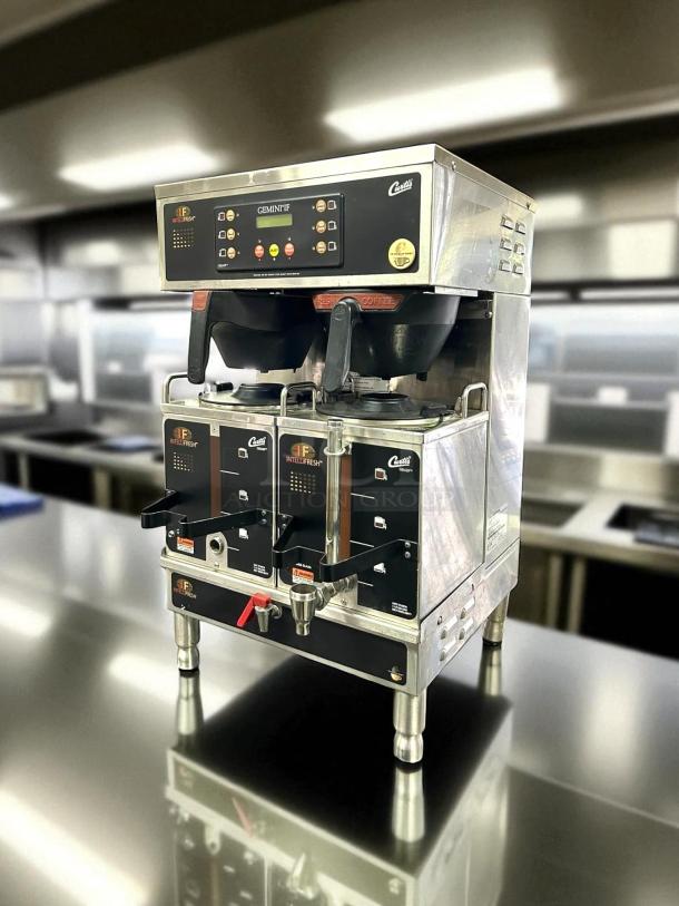 Curtis GEMTIF10A1000 G3 Gemini IntelliFresh Twin 1.5 Gal Satellite Coffee Brewer, excellent condition, 220V, fully tested.