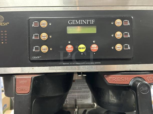 Curtis GEMTIF10A1000 G3 Gemini IntelliFresh 1.5 Gallon Coffee Brewer, excellent condition, dual warmers, tested.