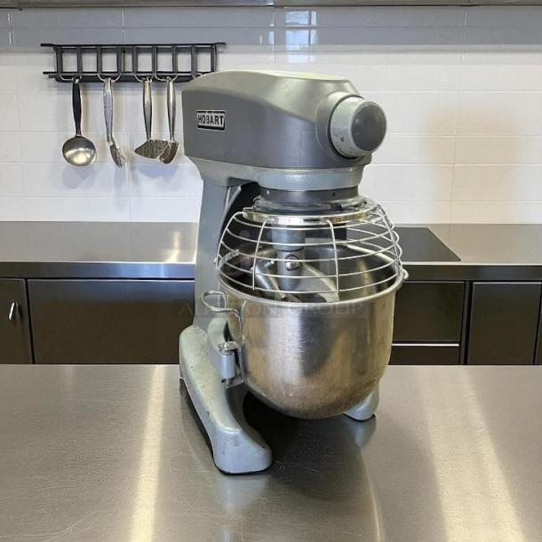 Hobart HL200-1STD Legacy+ 20 Qt Mixer, 1/2 HP, excellent condition, tested, 100-120v, stainless steel bowl, gray body.