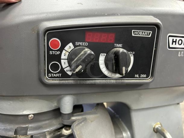 Hobart HL200-1STD Legacy+ 20 Quart bench mixer, controls visible, excellent condition, fully tested, working.