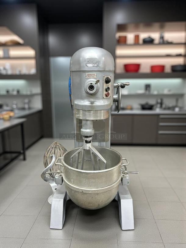 HOBART H-600T Commercial Mixer, 60 Qt, great condition, single phase 230V, fully tested, includes whisk attachment.