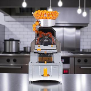 Citrocasa 8000 XB Advance citrus juicer in amazing condition, stainless steel, fully tested and working, visible logo.
