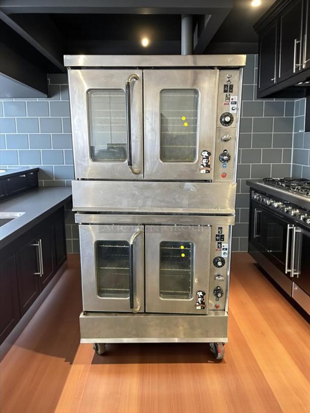 Montague 2-115A Vectaire convection oven, natural gas, 2-deck, stainless steel, excellent condition, fully tested.
